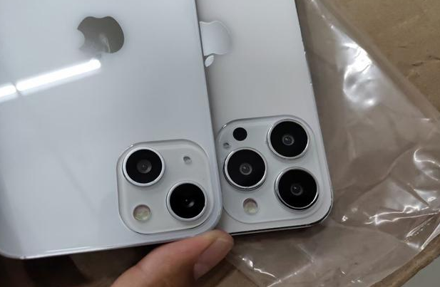 金华苹果手机维修分享iPhone 13‌机模长什么样 