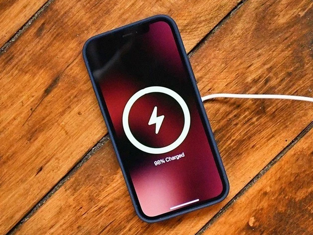 金华苹果手机维修分享iPhone 12可以随便充电吗 